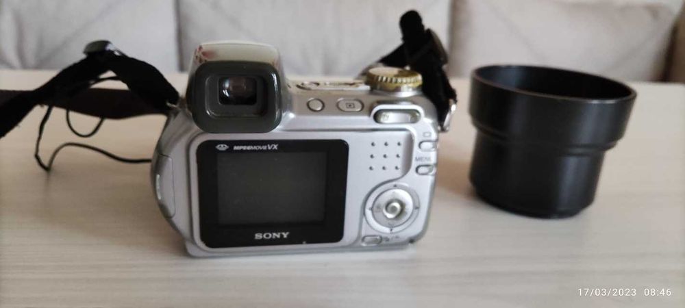 Aparat foto digital Sony Cybershot DSC-H2