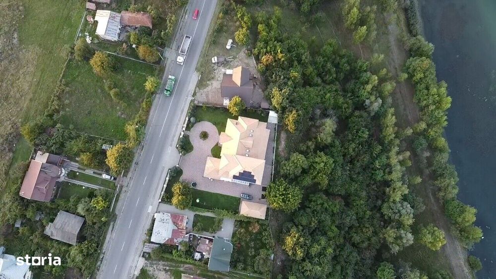 Vilă de Lux Vălenii de Munte - Piscină