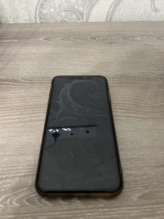 Айфон XS MAX продается
