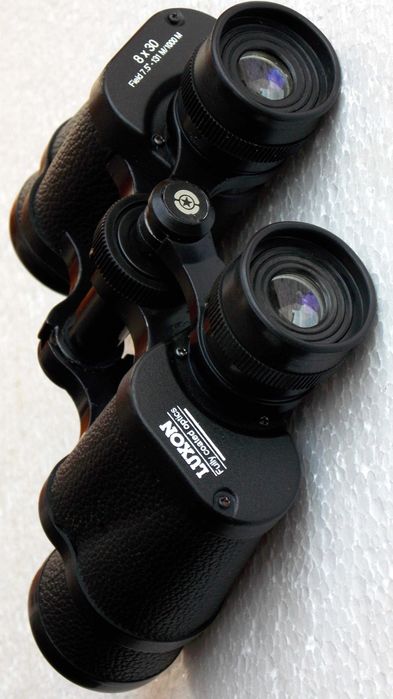 binoclu fully coated Luxon 8x30 field 7,5 optica de calitate,curata