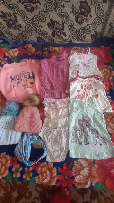 Продаю вещи на девочку