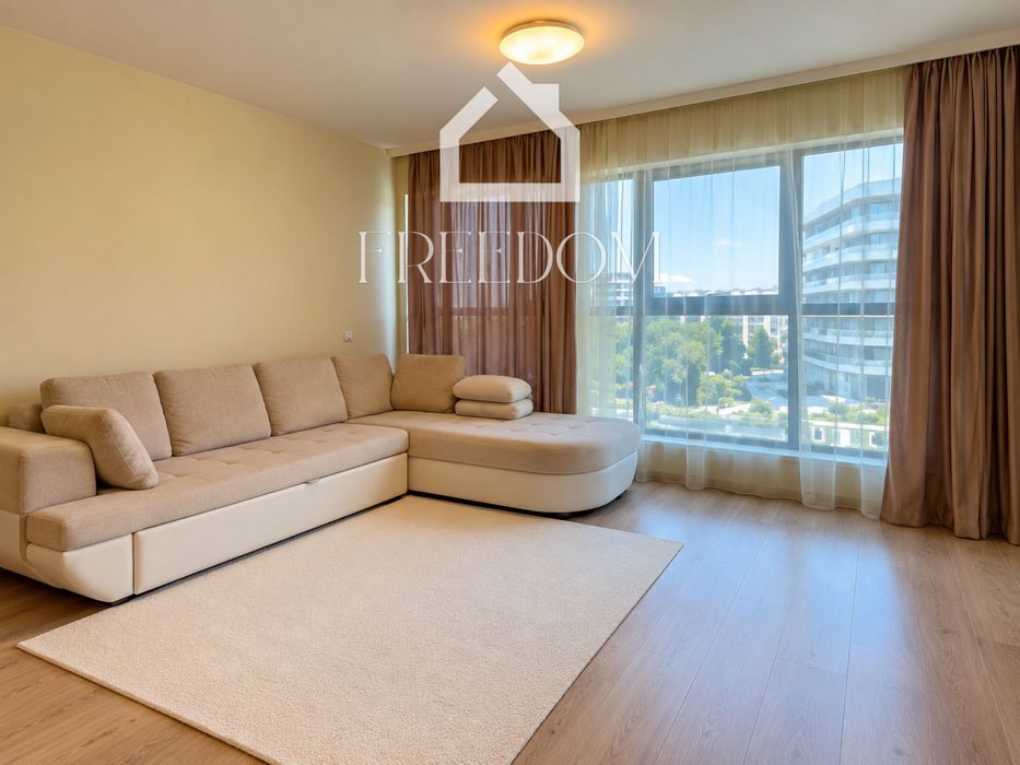 Продава се Двустаен апартамент в к.к. Златни пясъци - 70 кв.м за 2450 €/кв.м - Снимка #1