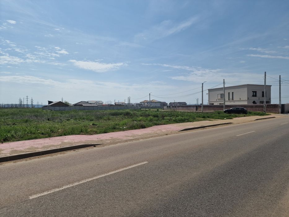 Vând teren intravilan