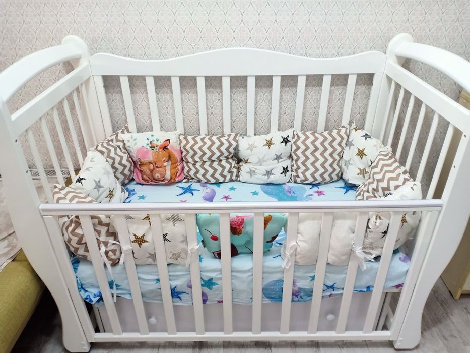 Продам детскую кроватку