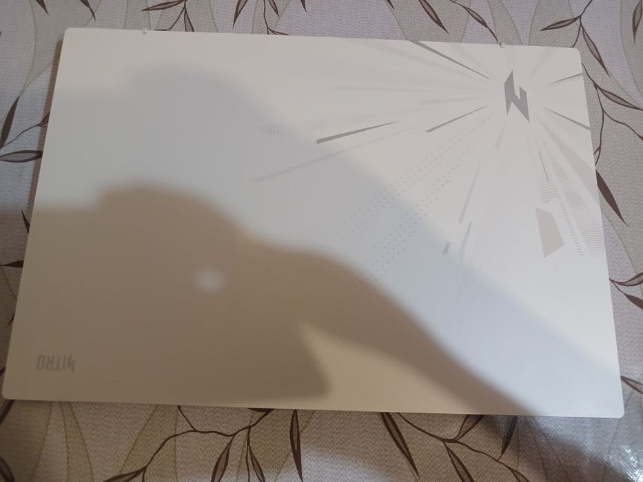 Продам новый ноутбук Acer Nitro
