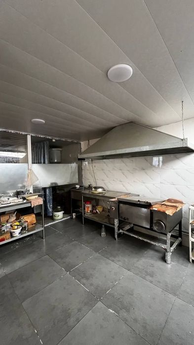 Срочно продаётся нежилое помещение,со всей обстановкой на Аккаваке, в