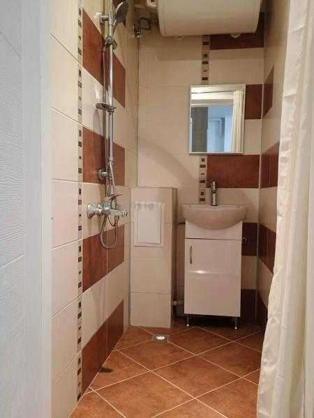 Дава се под наем Двустаен апартамент в Бургас, Център - 70 кв.м за 326.4 € - Снимка #11