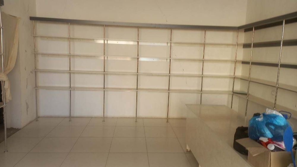 Продается витрина полки комплект для магазин