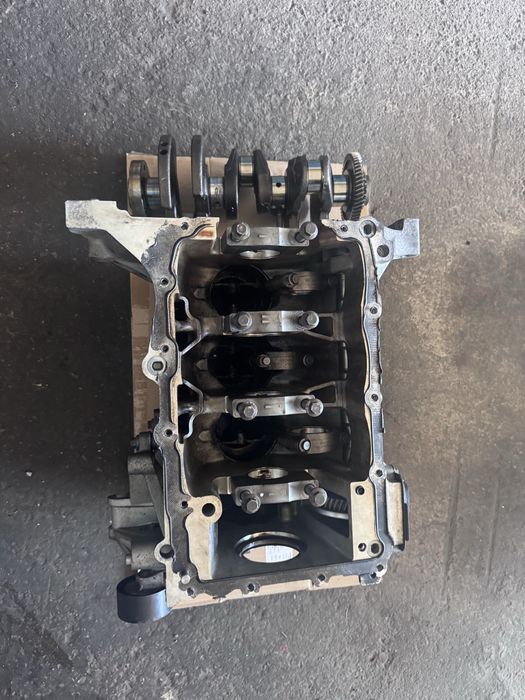 Bloc motor arbore cotit vibrochen 1,2 benzina HM01 Citroen Peugeot