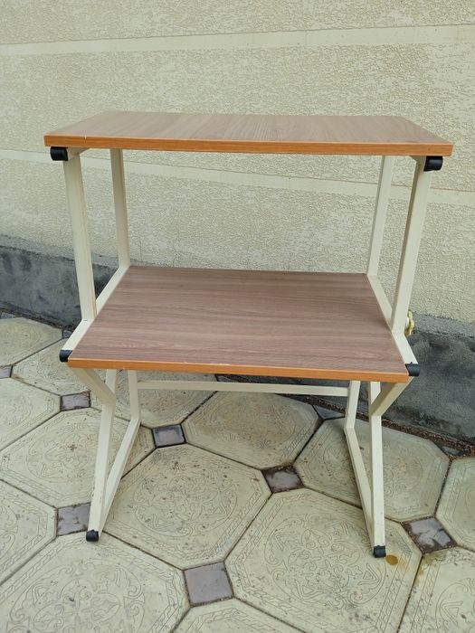 Полочка для микроволновки.