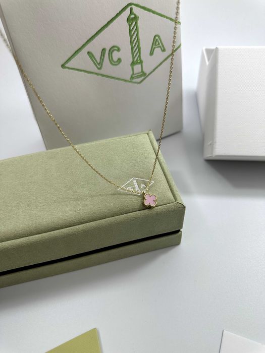 Colier MINI Van Cleef & Arpels Aur 750 Pink