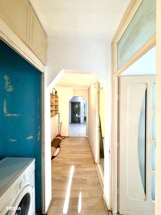 Apartament 3 camere 70 mp etaj 1 cartier Brădet izolat termic interior