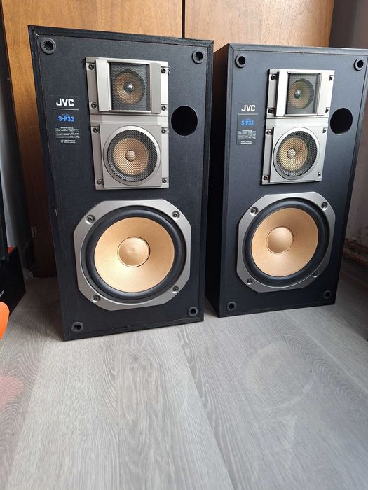 BOXE JVC S-P 33  in stare perfecta de functionare
