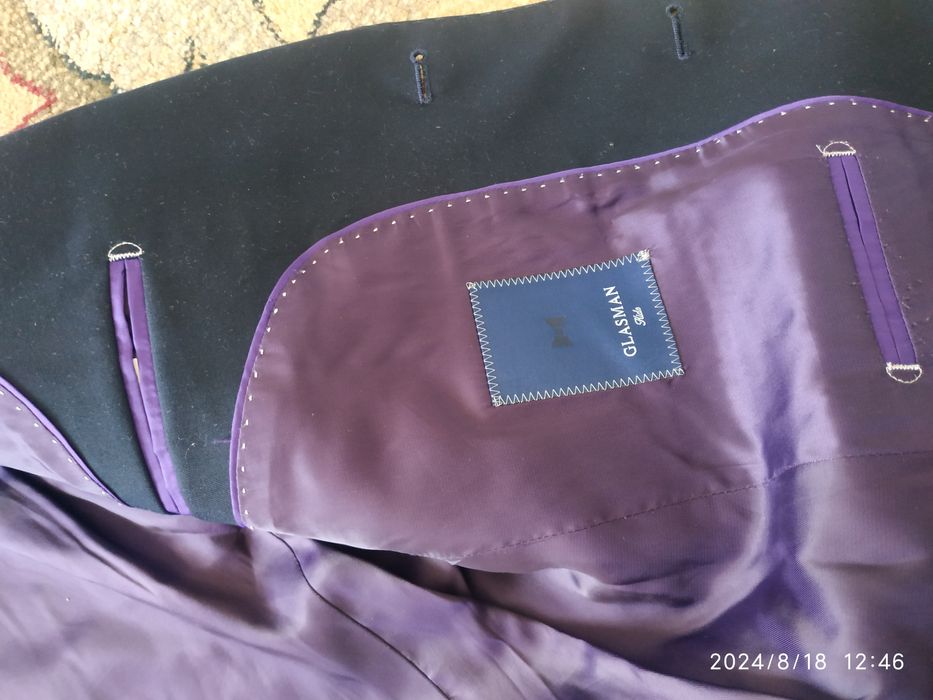 .Продам костюм для подростка