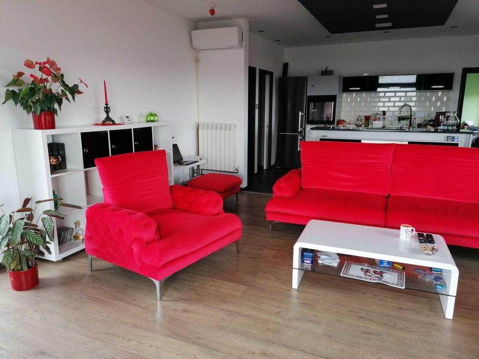 Canapea 2+1 plus taburet