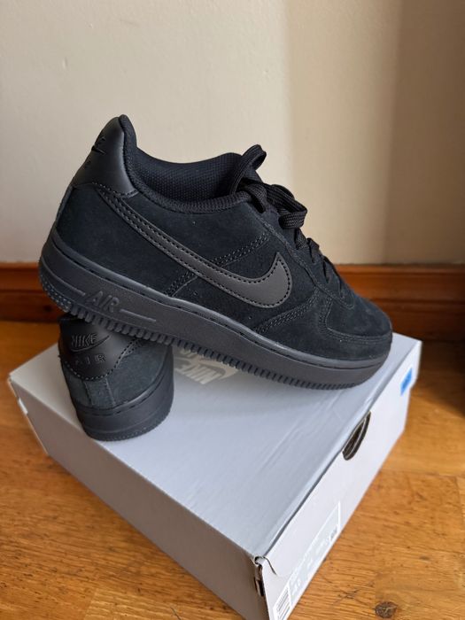 Черен нубук NIKE AIRFORCE 1 LV8
