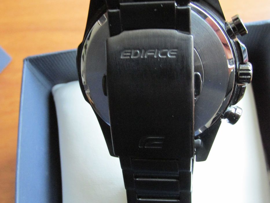 Casio EFR-571DC-1AV EDIFICE 100M Касио като нов