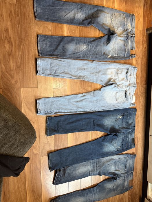 Blugi marimea 34,36, pret 80 lei bucata