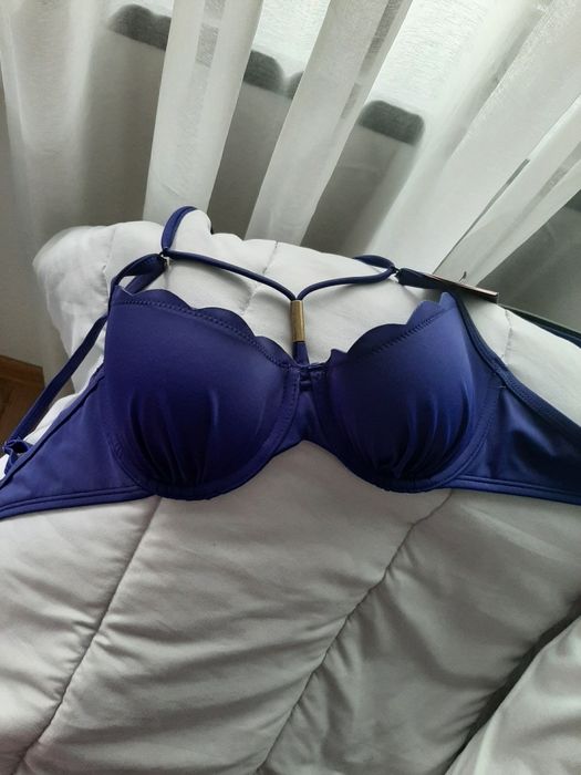 Бански,  модерен