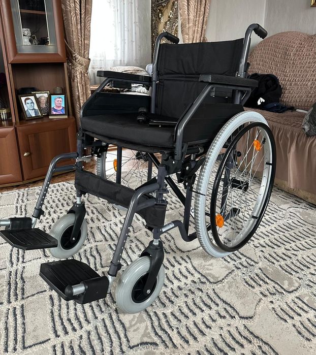 Инвалидная коляска