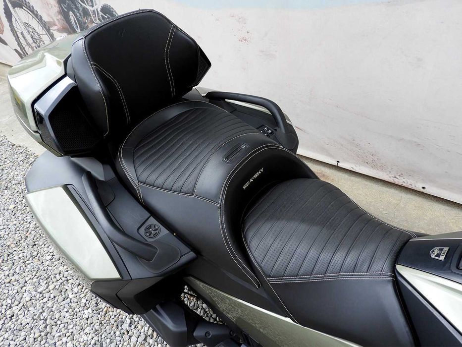 Can-Am Spyder RT SEA TO SKY second 2021