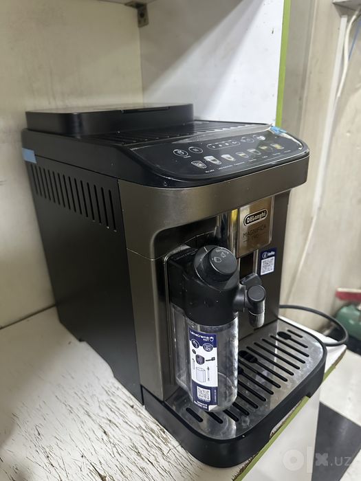 Кофе машина «DeLonghi MAGNIFICA EVO”