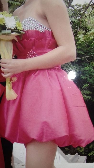 Официална рокля с камъни Сваровски;    Рокля с ресни