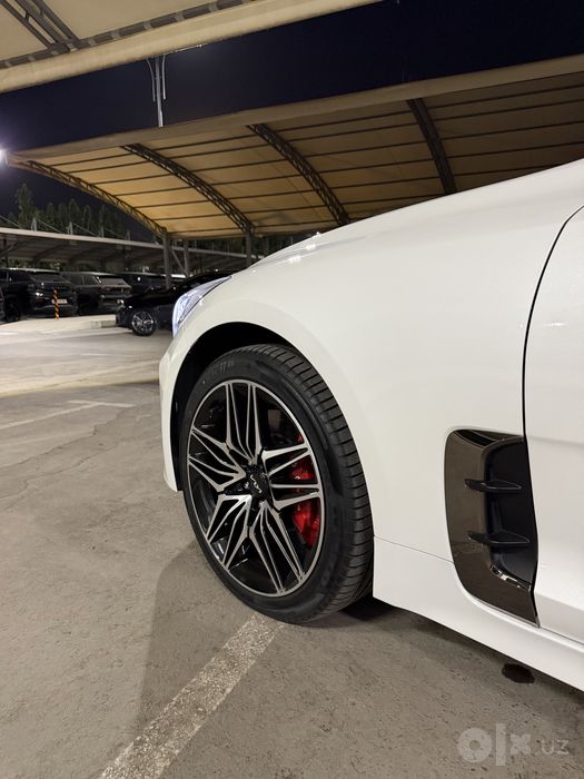 Kia stinger 2022 ideal