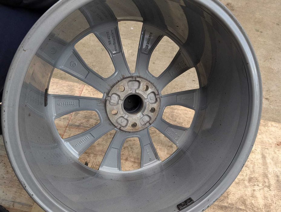 Jante GOALE ORIGINALE Skoda Kodiaq Karoq Kamiq Crater R19