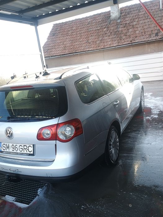 Vând passat B6 motor 2L