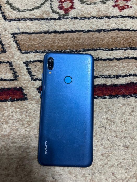 Срочно продам huawei y6 prime