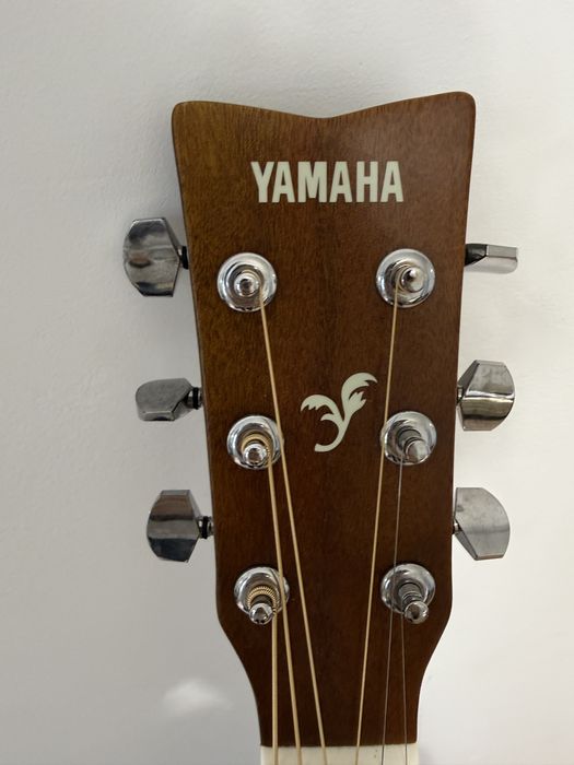продаю гитару Yamaha