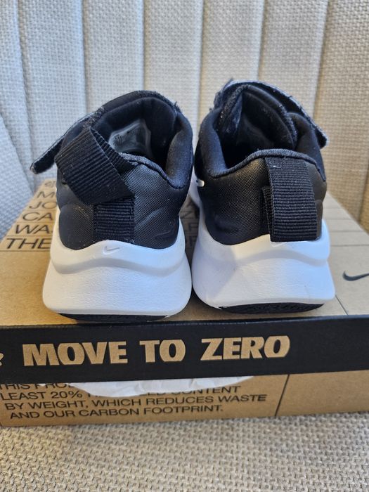 Оригинални детски маратонки Nike