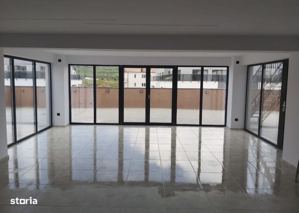 Penthouse , 4 camere, 200 mp utili, 400 mp terasele , zona Baciu