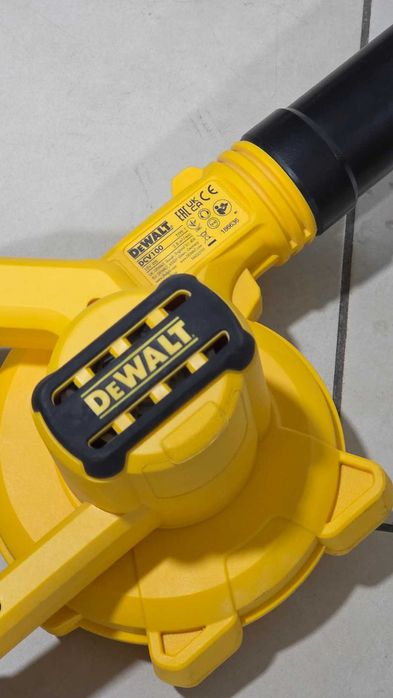 Акумулаторна въздуходувка DeWALT DCV100