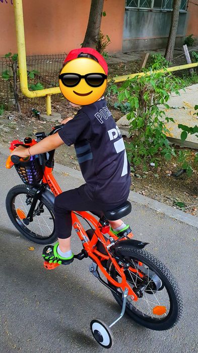 Bicicleta de copii cu roti ajutatoare