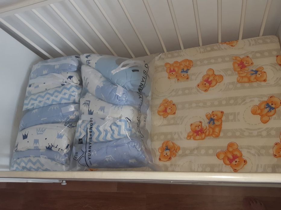 Продам детскую кроватку