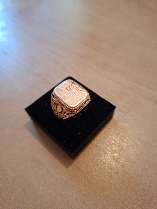 Золотая печатка  .