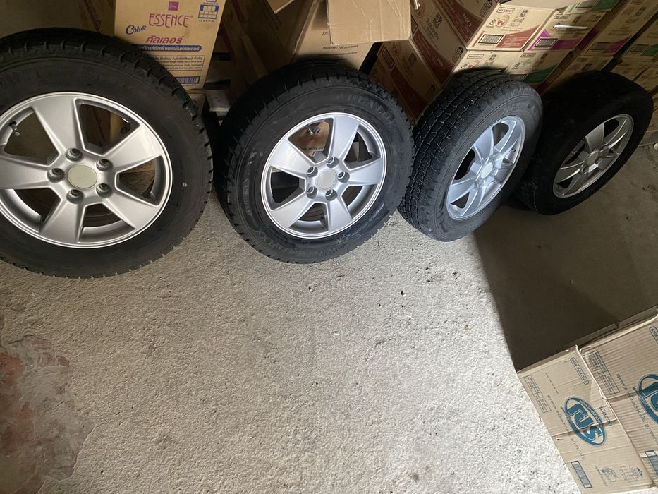 Резина в комплекте с новыми дисками