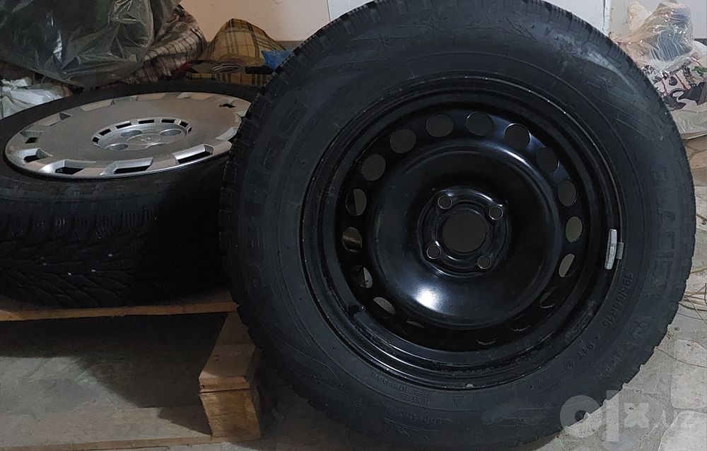 Зимние шины Petlas 195/60R15 (Турция) в  хорошем состоянии