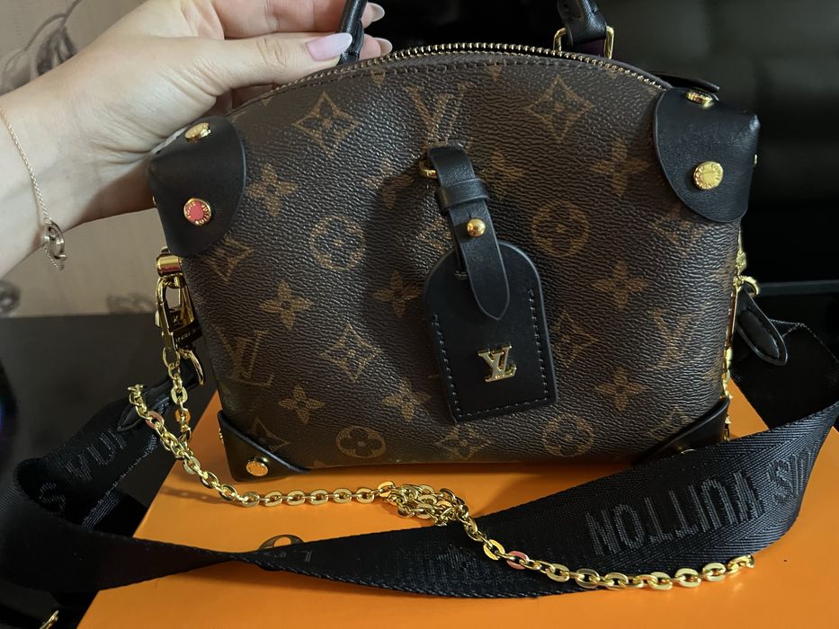 Geanta Louis Vuitton nepurtata