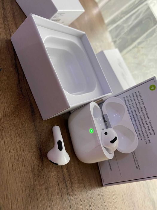 Vand Apple Airpods 4 Noi Sigilate