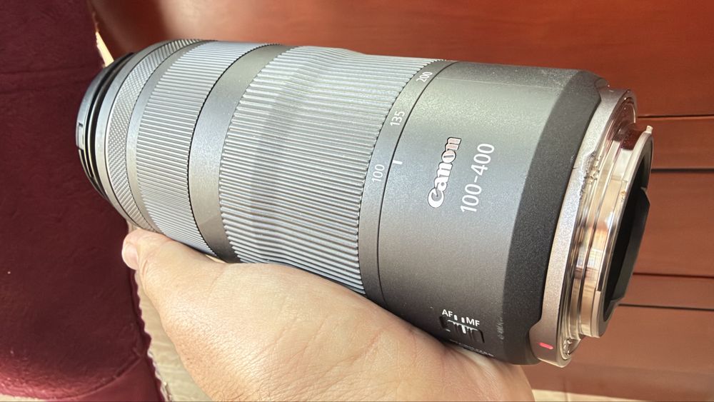 Vând obiectiv Canon RF 100–400mm f/5.6–8 IS USM, compatibil cu aparatele Canon mirrorless cu montură RF.