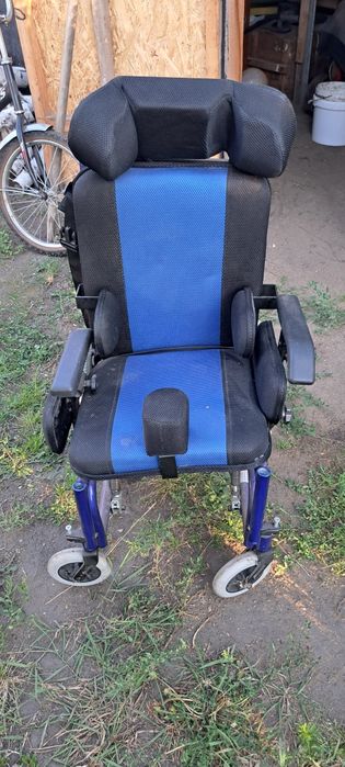 Коляска инвалидная детская