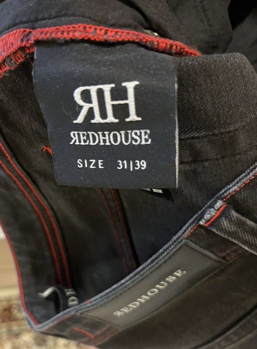 Blugi Redhouse editie limitata