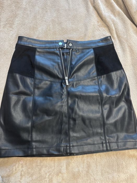 Дамска кожена пола NAF NAF