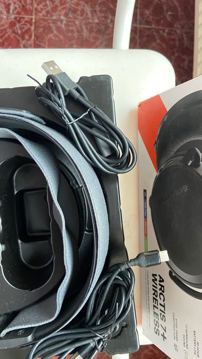 Steelseries Arctic’s 7 plus  as new