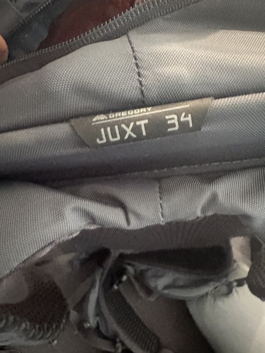 Туристическа раница Gregory Juxt 34 с отделяща се чанта за лаптоп