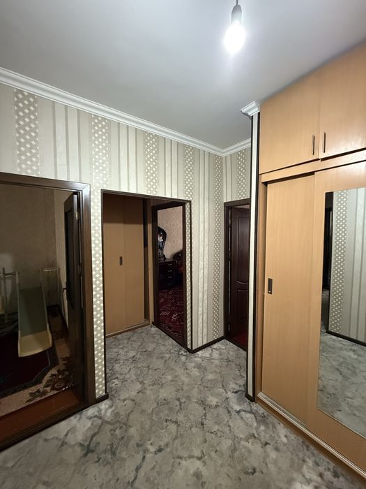 Продаётся 3 ком квартира, 1 этаж 3 хона. Эшонгузар, шакарчи махалла