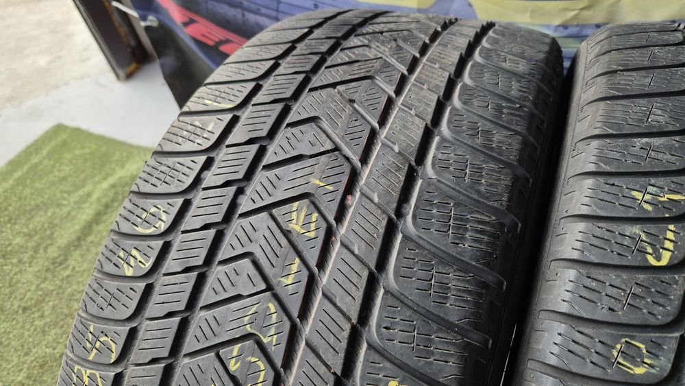 285 40 21 Pirelli m+s